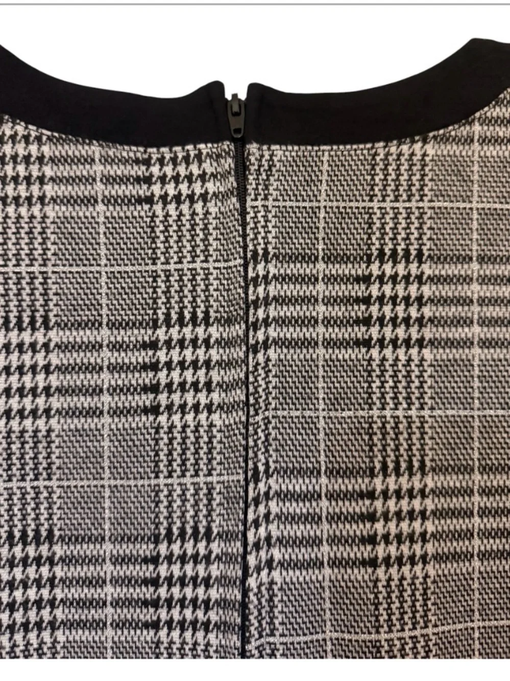 The Children's Place Black & White Dress Good Preowned Condition - Picture 2 of 4